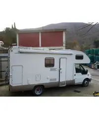 Camper mansardato