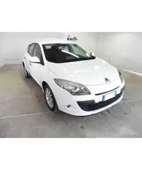 RENAULT MEGANE 1.5 DCI LUXE 110CV +NAVI - Napoli