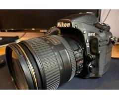 Nikon D810 con 24-120 a parte