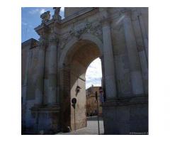 Porta-Rudiae (Lecce) fittasi singola, con balconcino, a stud