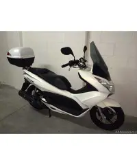 Honda PCX 150 - pari al nuovo 285 Km