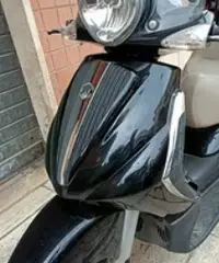 Piaggio Beverly 250 tourer 15.000km anno 2009