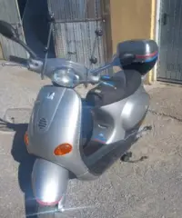 Piaggio Vespa 50 LX - 2006